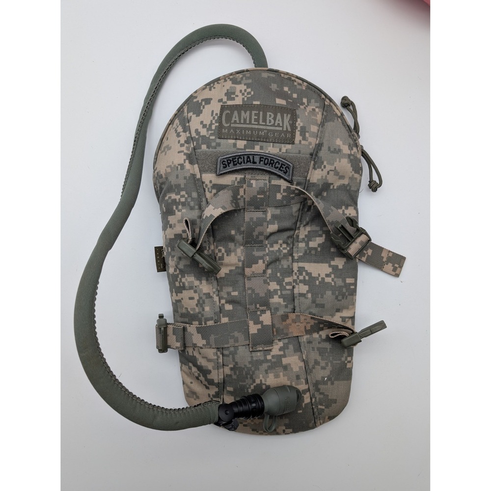 CamelBak ArmorBak 3L Hydration Pack Digital Camo Cordura Special Forces Patch